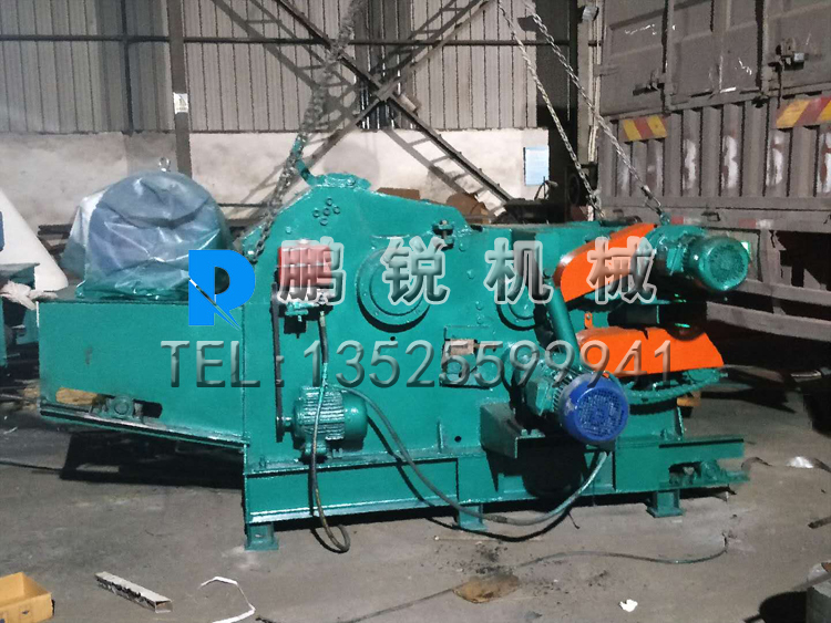 福州撕碎機發貨現場